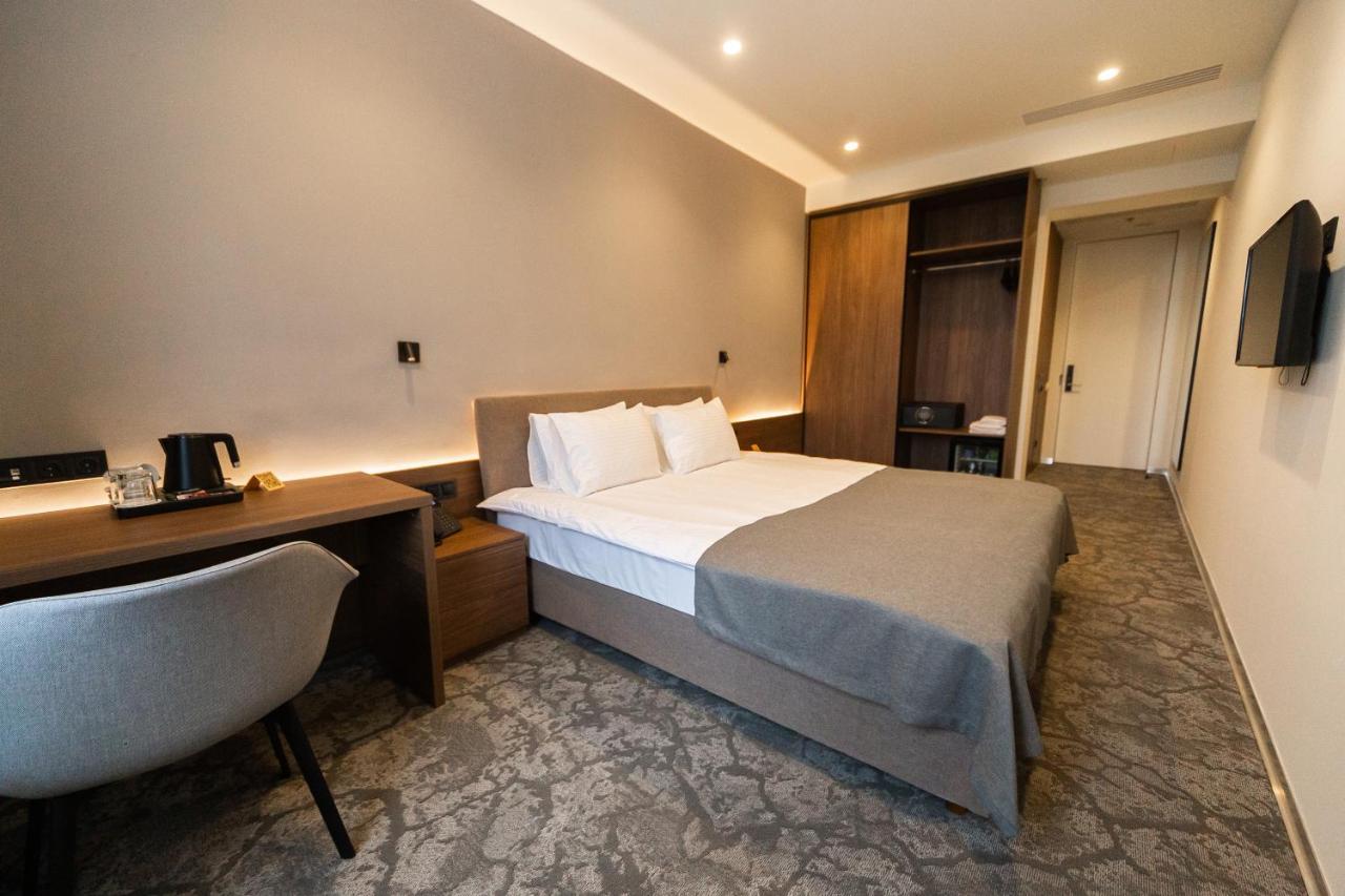 Small Hotel Vinnytsia Extérieur photo