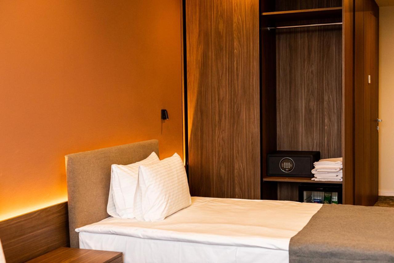 Small Hotel Vinnytsia Extérieur photo