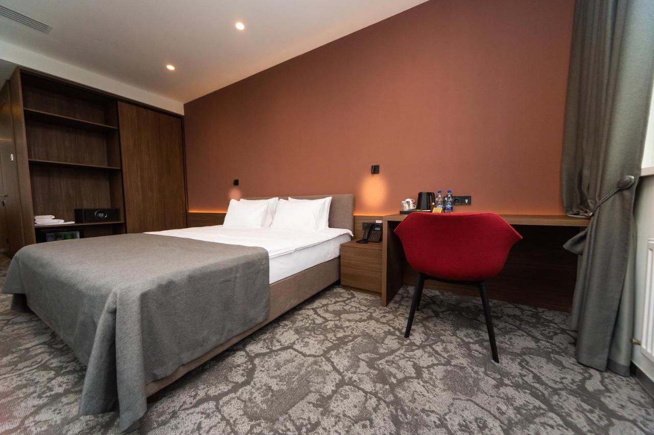 Small Hotel Vinnytsia Extérieur photo