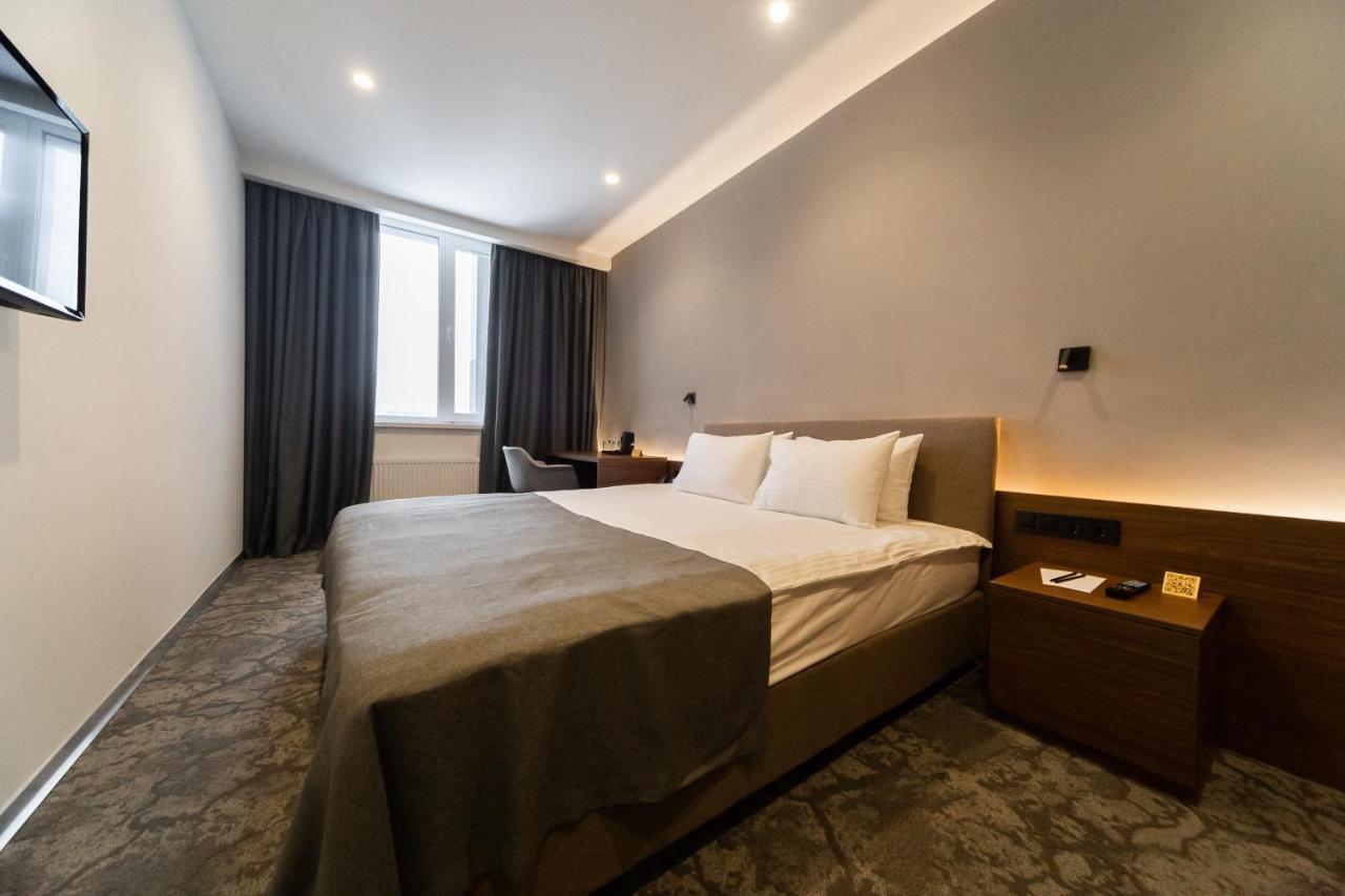 Small Hotel Vinnytsia Extérieur photo