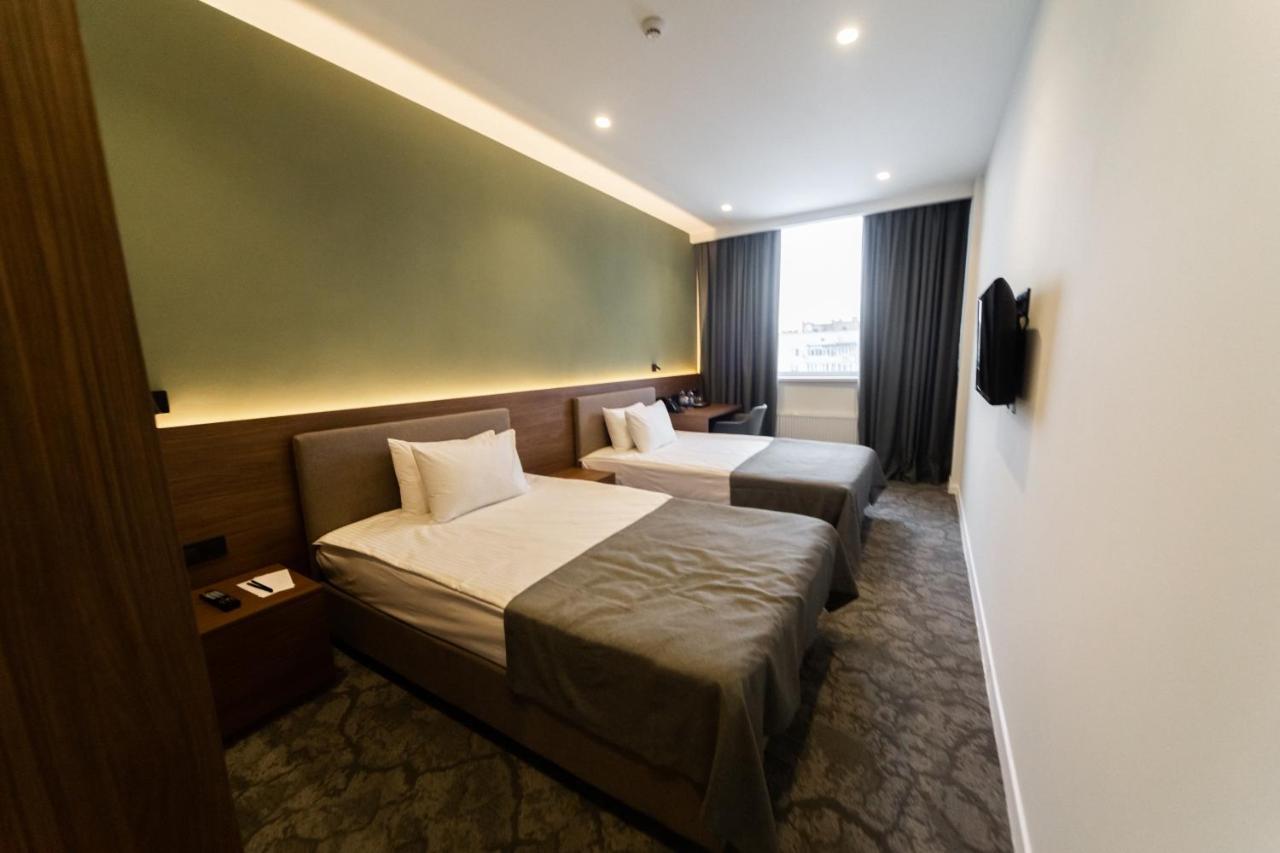 Small Hotel Vinnytsia Extérieur photo
