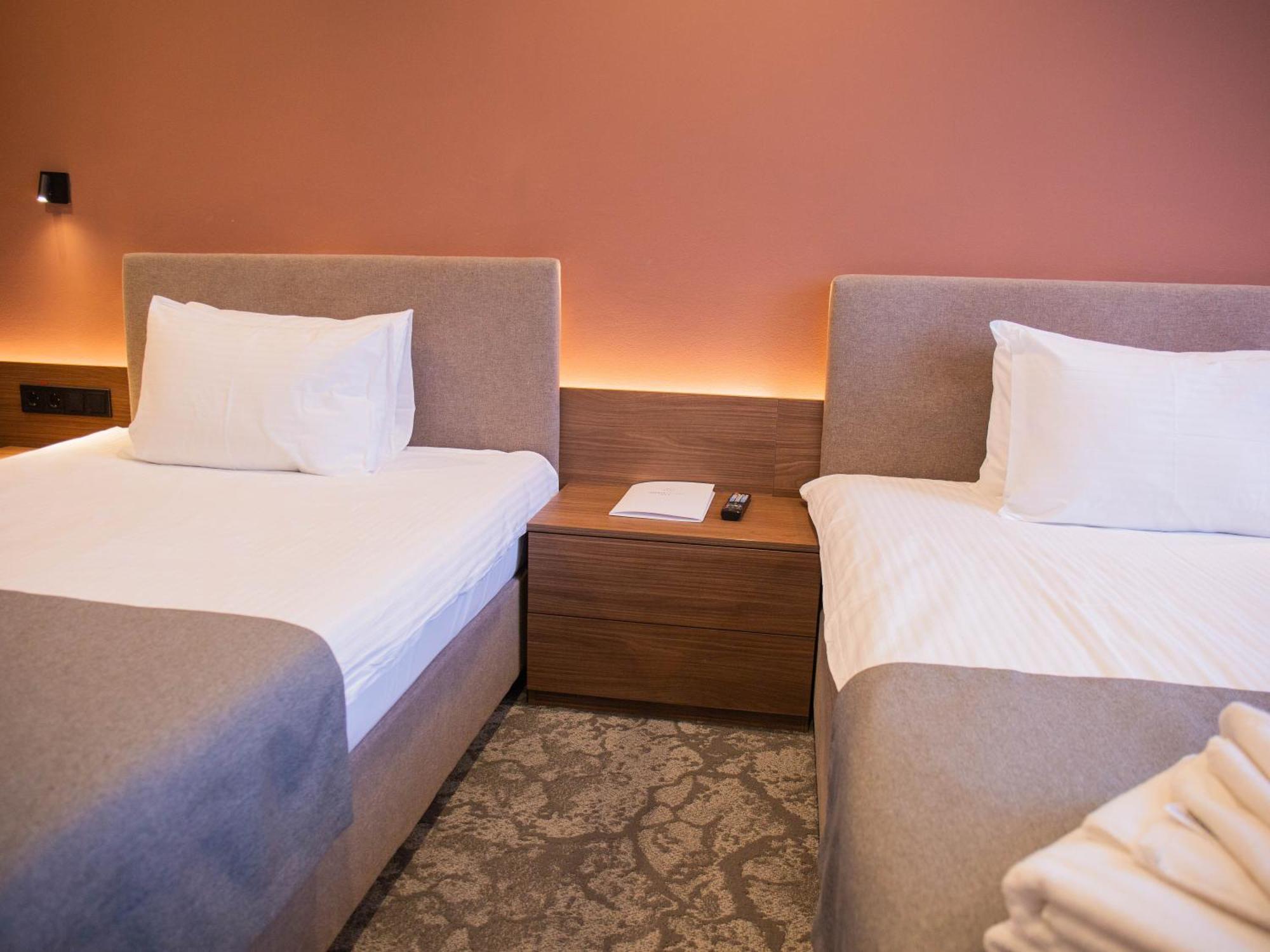 Small Hotel Vinnytsia Extérieur photo