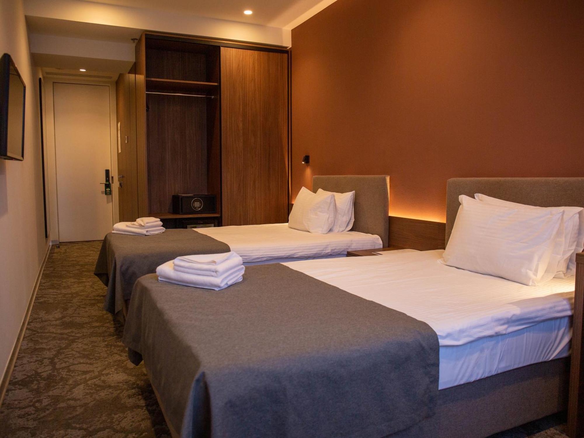 Small Hotel Vinnytsia Extérieur photo