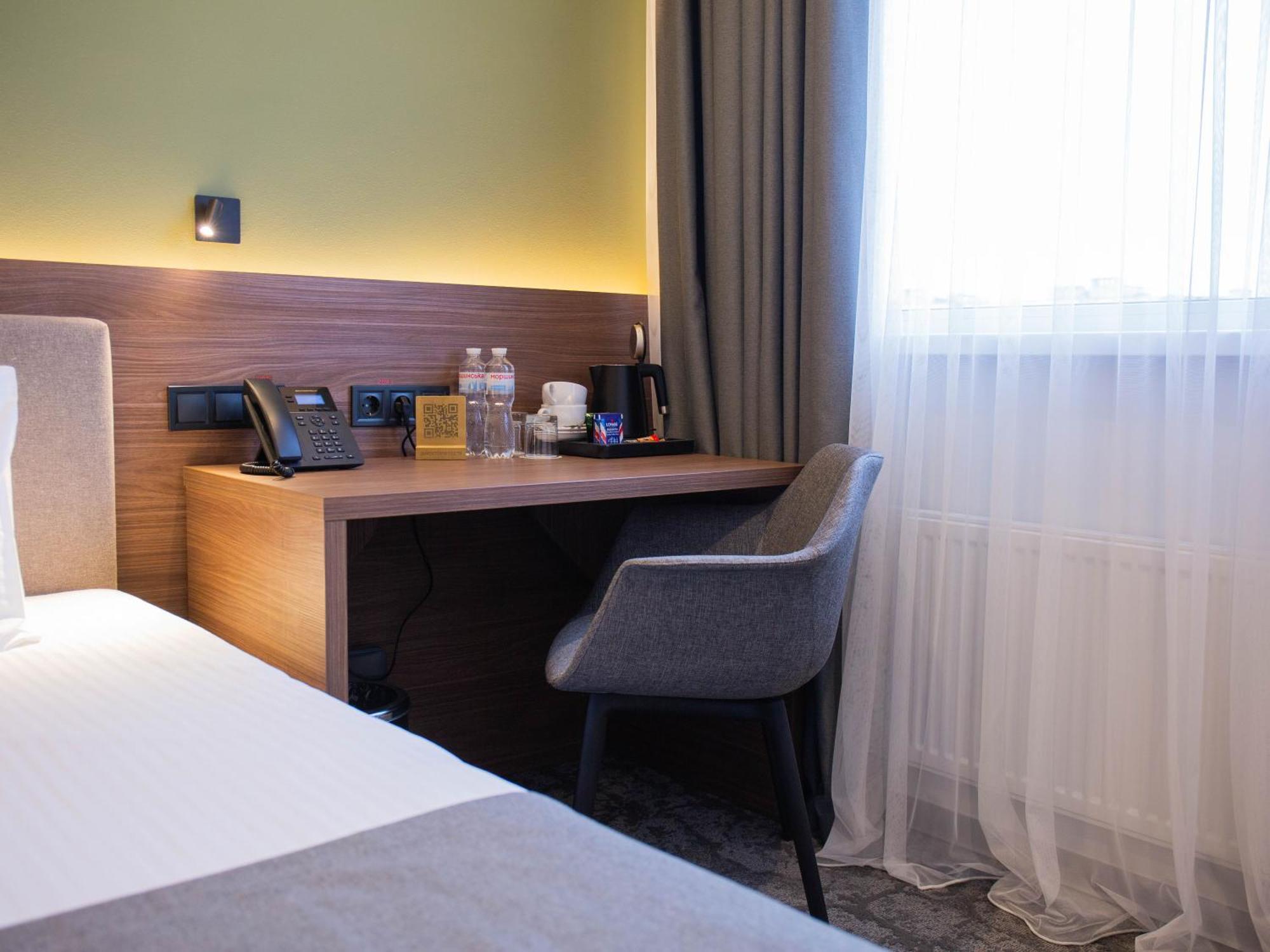 Small Hotel Vinnytsia Extérieur photo